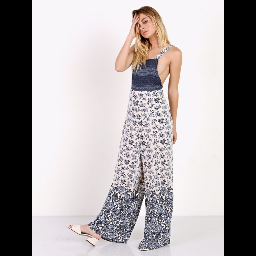 Swaps 💕 Spell elle pantsuit Xs